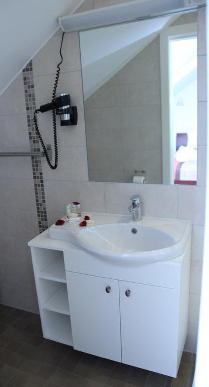 Gargzdu Pramogos Hotel Gargzdai Phòng bức ảnh